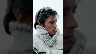 Ален Делон, как же ему шел этот свитер и он его любил носить! 