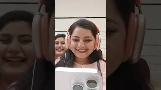 Apple Store Saket New Delhi - Trying Apple Airpods Max #techstar #gadget #apple #appleairpodsmax