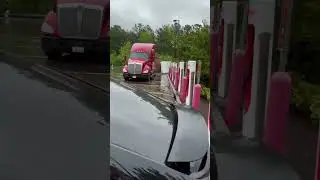 Semi Truck ICEing a TESLA SuperCharger !