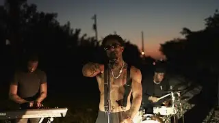 Loe Shimmy - Dying Inside  (Live Performance)