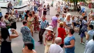 Ретро вечеринка в парке Гагарина, города Стерлитамак, Часть 1 (видео от 24.08.2016 года)