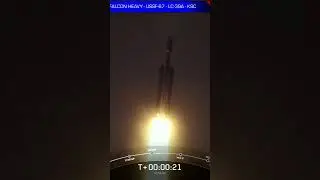 Lift Off Falcon Heavy - USSF 67 - January 17, 2023