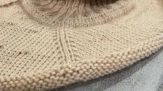 Вязаное платье спицами. Реглан сверху вниз. Ложная кеттлёвка. Фабричный набор петель.