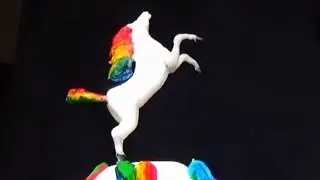 Фигурка лошади. Фигурки из мастики. Фигурки на торт детские. Фигурки на торт из мастики