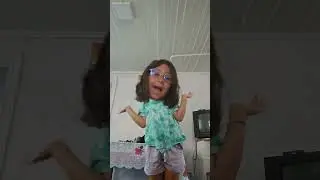 Tik Tok acasă la bunica mea 😅😆😁😄😃😀