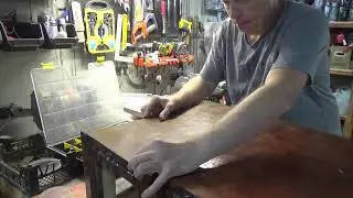Реставрация старинного комода. Restoration of an old chest of drawers. 旧抽屉柜的修复。