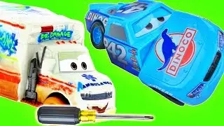 CAL WEATHERS CRASH! DR DAMAGE REPAIRS PRANKS RACE CARS MCQUEEN CRUZ PISTON CUP 800 SPEEDWAY WRECK