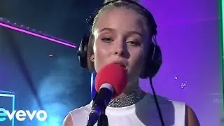 Zara Larsson - Too Good (Drake ft Rihanna cover in the Live Lounge)