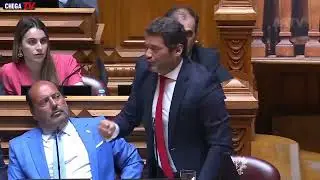 Ventura acusa António Costa de querer fazer de Portugal 