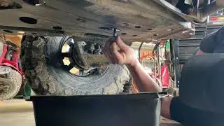 Polaris Ranger 1000 XP NorthStar, How To Service Change The Transmission Fluid