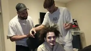 Veno shaving his head bald (0 DELAY HAIRCUT)