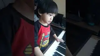 Cicak Cicak Didinding with piano