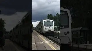 Canadian suburban train 🇨🇦.GO Train at Long Branch Station