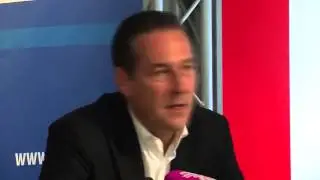 Австрийский политик: Санкции ЕС против России вредят экономике Австрии. 11.08.2014