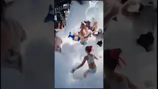 Pirate Boat foam party 