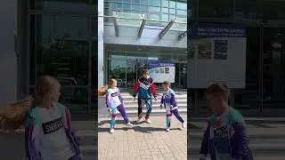 Teaching Dance ! ⭐️ LITTLE KIDS DANCING 😱🔥 NEON MODE SHUFFLE