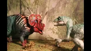 Velociraptor Vs. Styracosaurus | Beasts of The Mesozoic and Jurassic Park Stop Motion