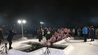 19 01 2018 Белые Столбы Крещенские купания на Глубоком