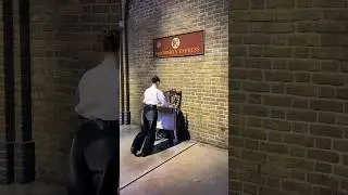 NPC girlfriend on Harry Potter Studio Tour