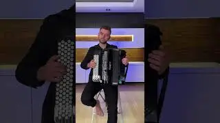 Besame Mucho (Accordion)