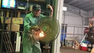 Craftsman plays Factory Fan Bass │ 工場扇風機を弾く鉄工職人