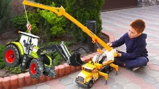 Trucks Broken down and Damian calls a new Loader Toy Bruder for Help, Unboxing Truck