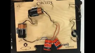 Capacitor Lab 2: Capacitors in Combination