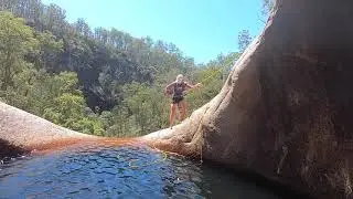 Devil's Punchbowl Waterfall