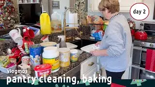 CLEANING KITCHEN for CHRISTMAS | Baking Garlic Rolls