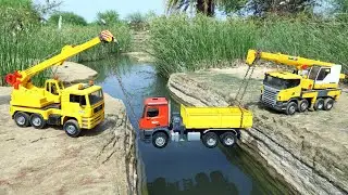 Dumper Truck And Scania Truck Accident Pulling Out Two Crane And JCB ? Cartoon Jcb | CS Toy