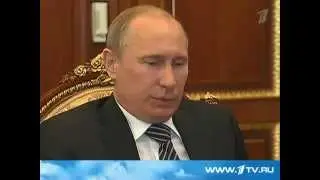 Путин и Медведев еле сдерживаются чтобы не заржать !!!