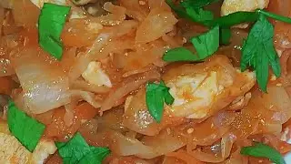 Тушеная капуста с куриным филе в томате/Курица с капустой