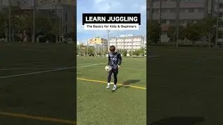 Juggling tutorial to get to 100 times⚽️🔥#football #soccer #shorts