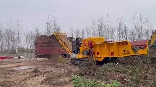 crawler wood chipper with track 