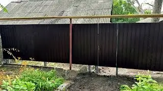 Чёрный забор из профнастила в Ленинском районе Донецка
