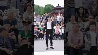 who did perfect move #who is it 🤔🤫🤯do we find! wait for Michael Jackson#michaelzaxon#michaeljackson