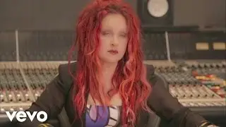 Cyndi Lauper - The Story Behind 