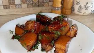 Сало и САХАР? Это очень вкусно. САЛО по-китайски или красное сало