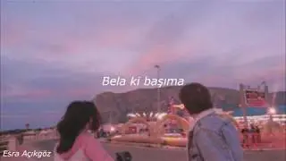 Yaşlı Amca - Giderdi Hoşuma Lyrics