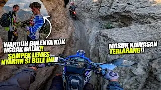 ANTERIN TAMU BULE DARI INGGRIS !! TAPI HILANG, HAMPIR MASUK KAWASAN TERLARANG BROMO !!