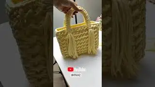 Crochet handbag with macrame handles 