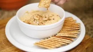 Easy Homemade Hummus Recipe