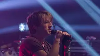 Charlie Puth - Attention (Live on the Honda Stage at the iHeartRadio Theater NY)