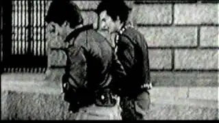 Sex Pistols - Holidays In The Sun