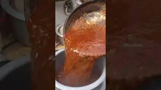 Kolkata Roadside Egg Curry Making Near Sealdah Station | Kolkata Street Food