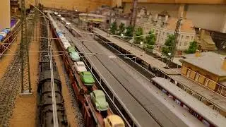 Die Blechlawine rollt (mit 146 Autos)