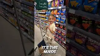 Mia found new candy