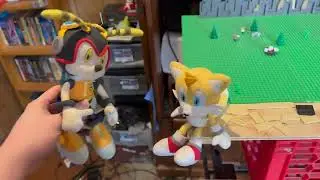 Sonics Speedy Shorts: Just Keep Flying (Plush Edition)