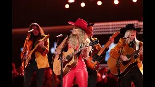 Lainey Wilson – “God Blessed Texas & Hang Tight Honey” (Live from the 59th ACM Awards)