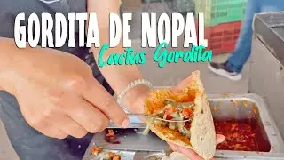 GORDITA DE NOPALES Y CHICHARRÓN / Street Food México /Chicharrón and Cactus Gordita